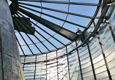 Install the silo roof