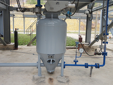 Positive-Pressure Dense-Phase Pneumatic Conveying System