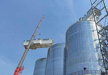 Install Catwalk and Auxiliary Equipment