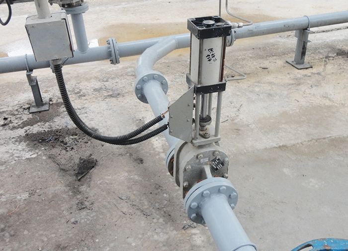 Positive-Pressure Dense-Phase Pneumatic Conveying System