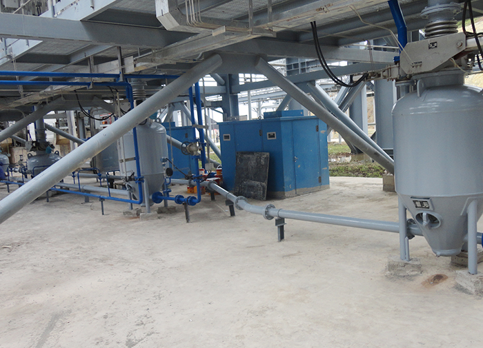 Positive-Pressure Dense-Phase Pneumatic Conveying System