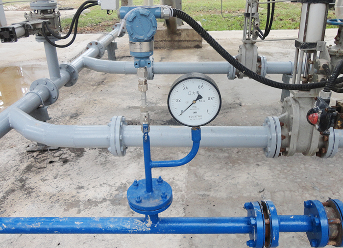 Positive-Pressure Dense-Phase Pneumatic Conveying System